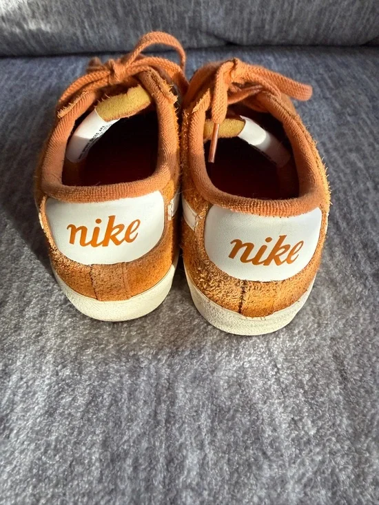 Nike Blazer Low ‘77 Vintage Orange Suede Low-Top Sneakers Womens 7.5 - Picture 5 of 9